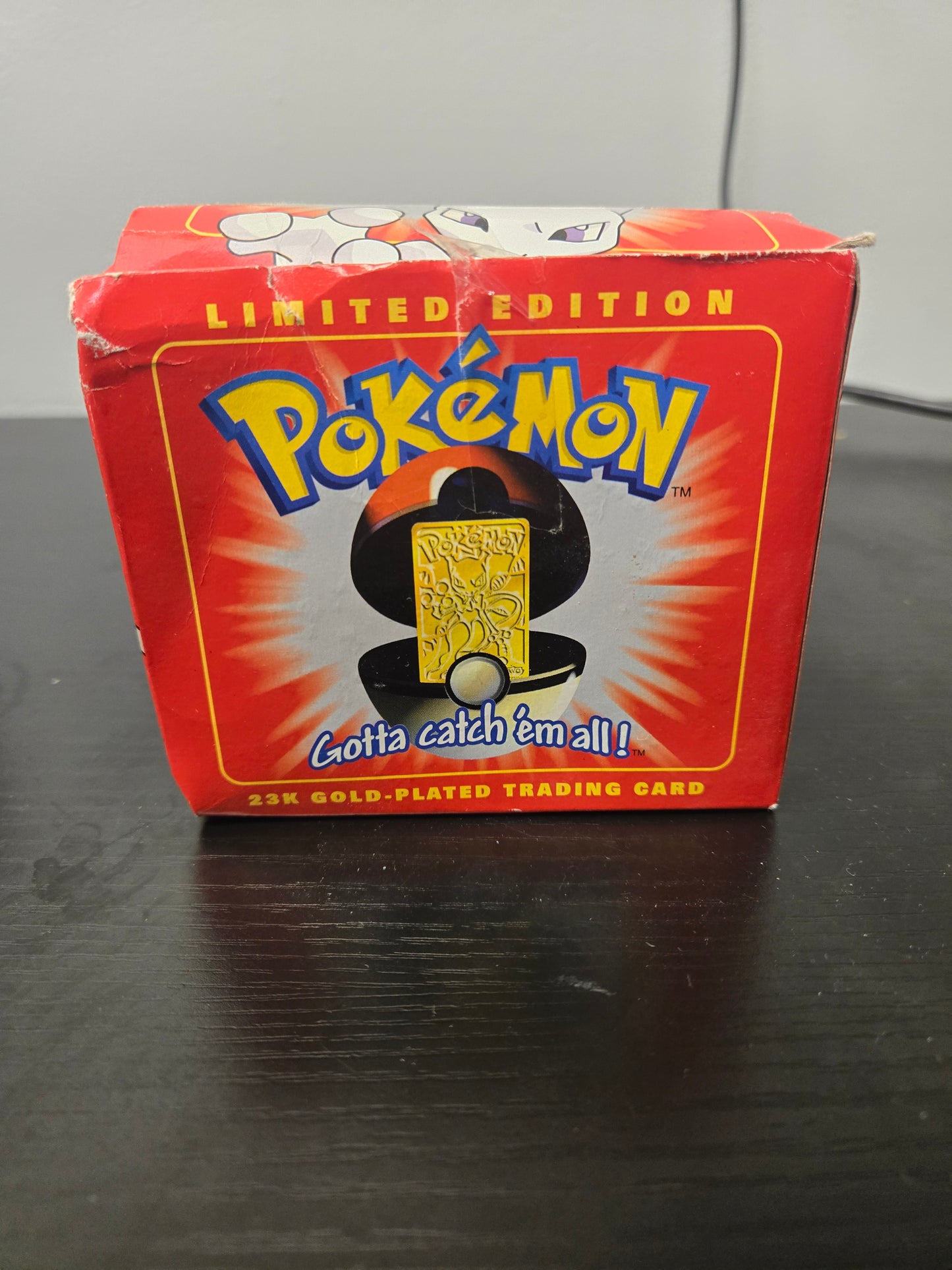 Pokemon Trading Card Vintage 1999 Burger King 23k Gold Plated Mewtwo RED BOX