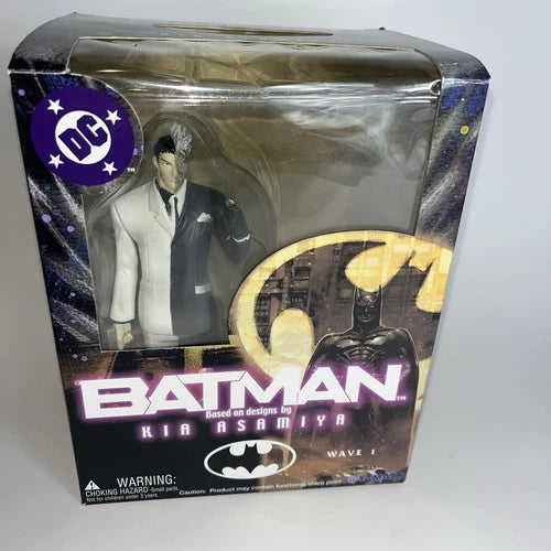 DC Comics Two-Face Action Figure 6" Kia Asamiya Batman Wave 1 Yamato Toys