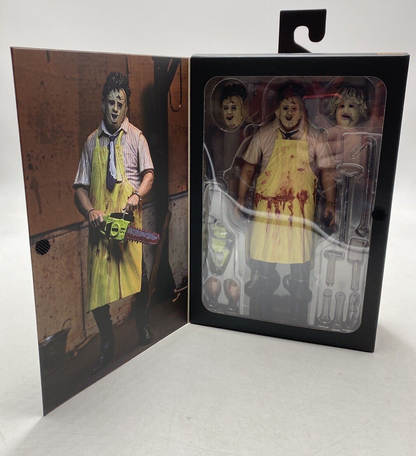 NECA Ultimate Leatherface Action Figure with Accessories, 18 cm