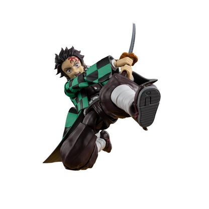 BoxLunch Demon Slayer S.H.Figuarts Tanjiro Kamado Figure Battle Ver.