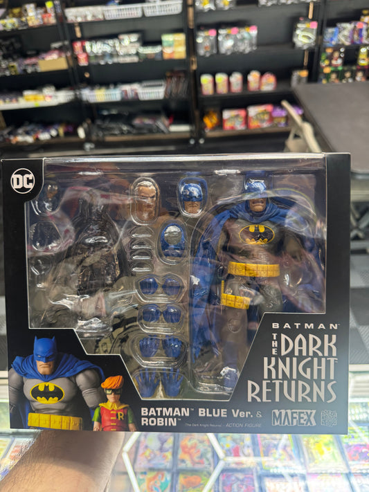 Medicom Toy MAFEX 139 Batman Blue Ver. & Robin Action Figure Set *NO ROBIN*