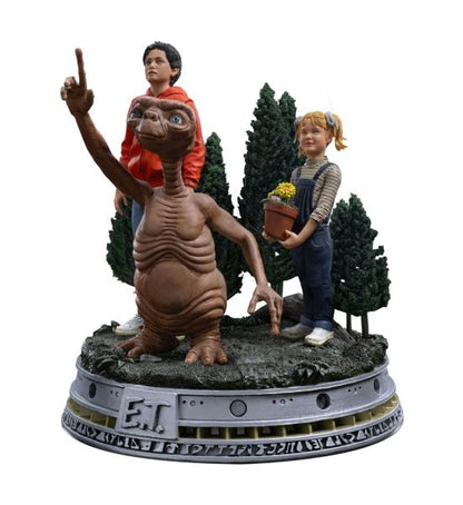 NECA E.T. 40th Anniversary Elliott & Action Figure One-Size