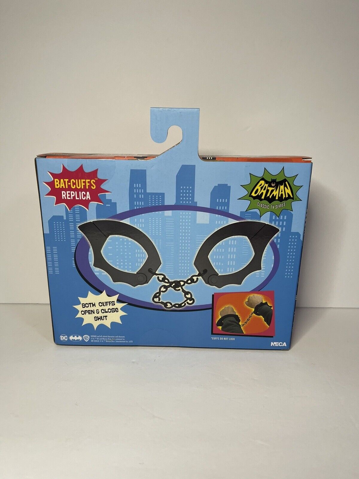 Neca - DC's Batman - Classic TV Series: Bat-Cuffs Replica