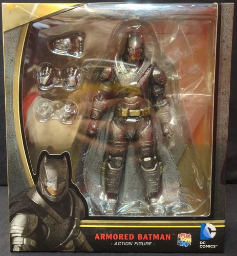 MAFEX No.023 Batman vs Superman Armored Batman Figure Medicom Toy Japan