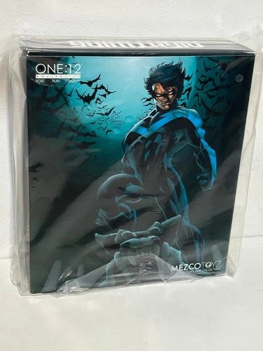 Mezco Toyz One:12 Collective DC Comics Nightwing Dick Grayson 1/12 Scale Figure