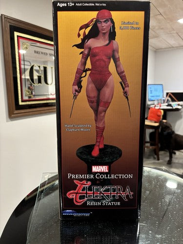 Elektra Statue Limited Ed Marvel Premier Collection